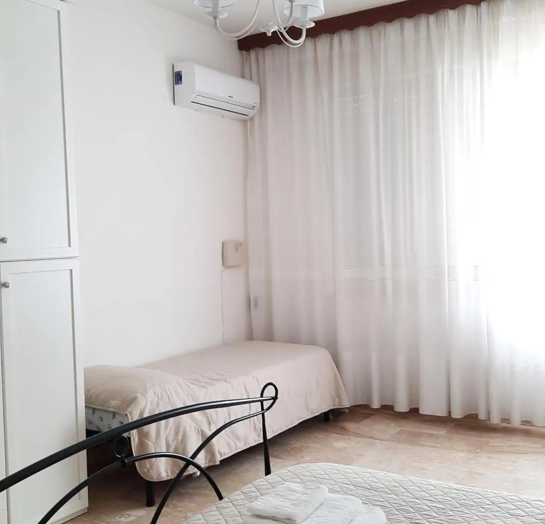 Domuspes Apartment Sedilo